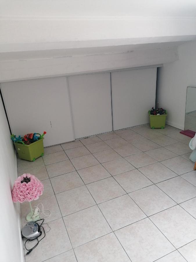 Appartement Meuble A Villeneuve Les Maguelone מראה חיצוני תמונה
